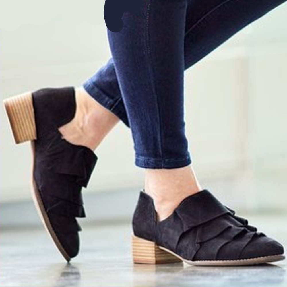 Stylish Seychelles x Anthropologie Shooties - Picture 2 of 3